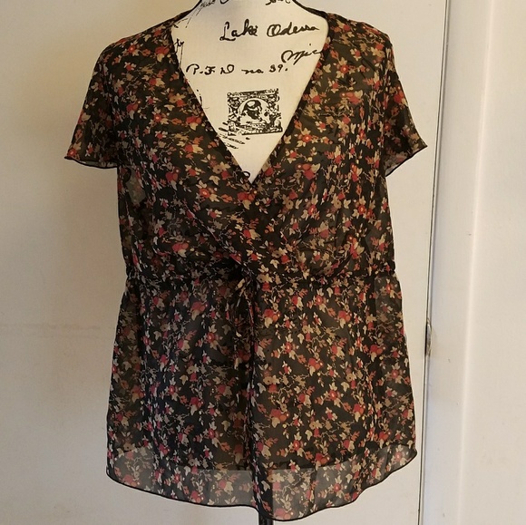 Venezia Tops - Venezia Jeans Clothing Co. Floral Layered Top
